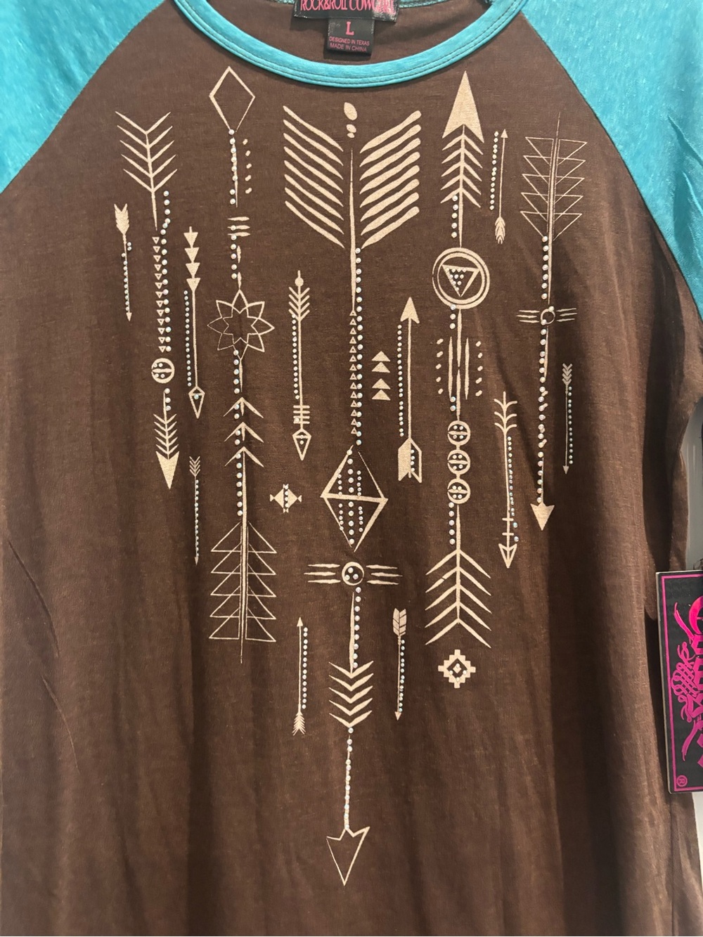 Rock & Roll Cowgirl Arrow Graphic Raglan Top Turquoise Brown Large NWT - Picture 2 of 5